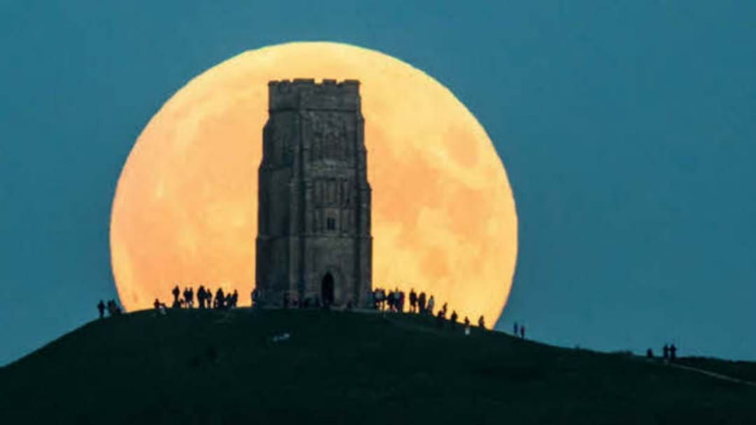 Australia! The Biggest Supermoon Of The Century Is Coming Hit Network