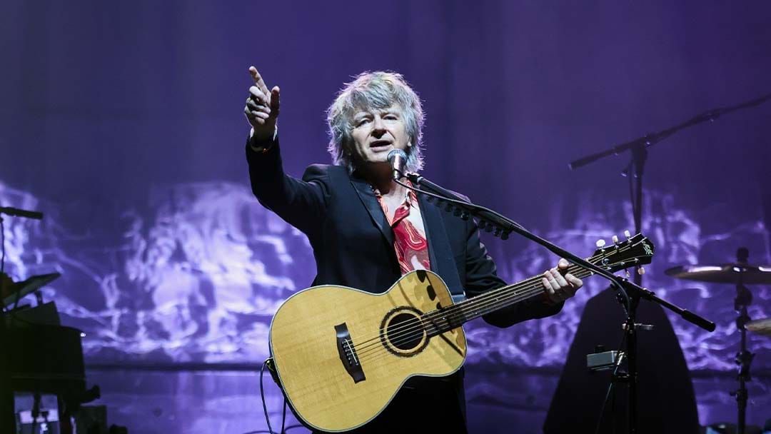 Article heading image for Neil Finn Offers $1,000 If You Can Find This Picture