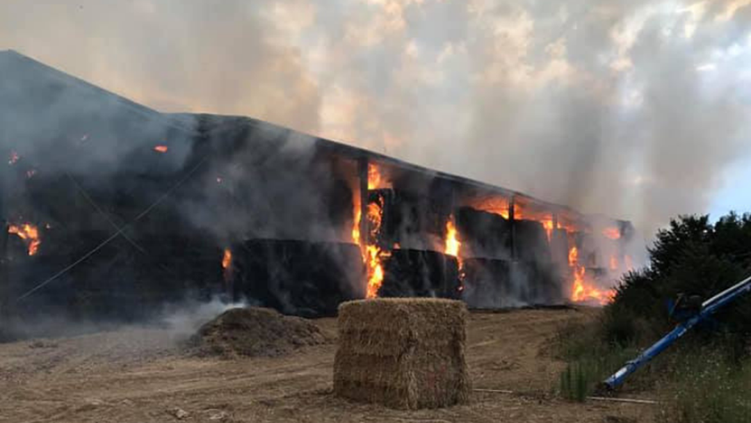 Article heading image for 6,000 Hay Bales Catch Fire Near Howlong