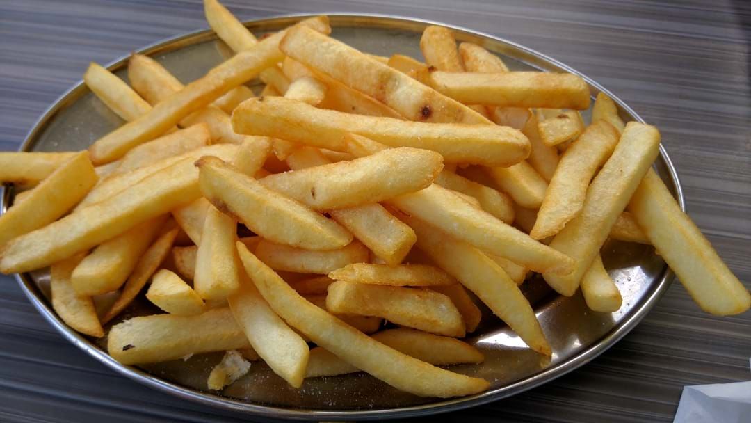 Article heading image for Chips Can Actually Be Better For You Than A Salad So Pass The Chicken Salt