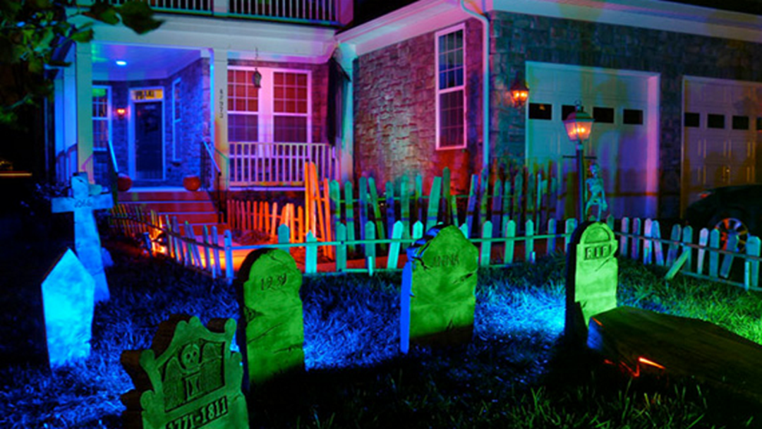 Article heading image for Kelso Home Set To Make Appaloosa Place Glow With Halloween Light Show 