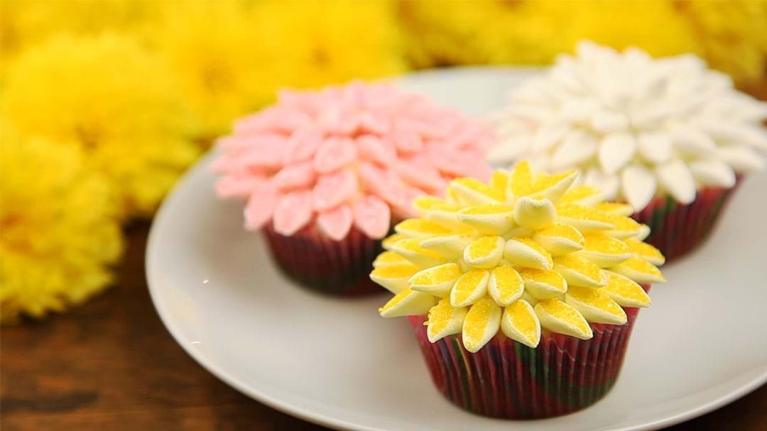 Article heading image for This Easy Mother’s Day Cupcake Recipe Will Impress The Whole Family! 