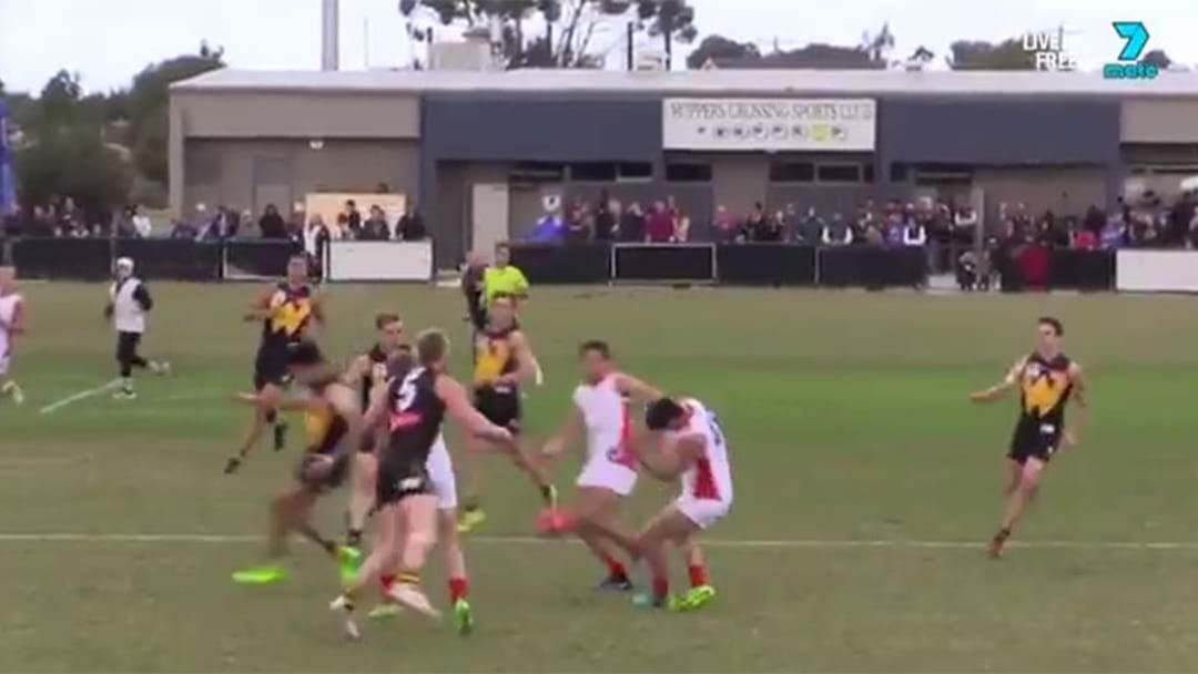 Article heading image for Footage Emerges Of Dramatic Lindsay Thomas Incident In The VFL
