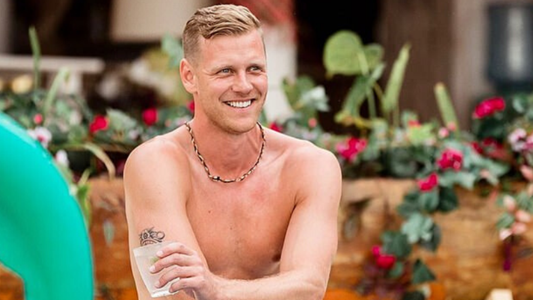 Who Is Glenn Smith From Bachelor In Paradise? An Investigation ...